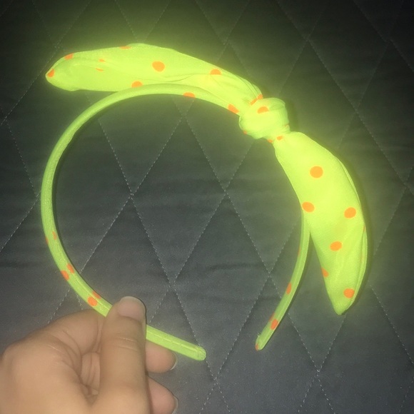 NWOT Neon Polka Dot Bow Headband Women & Girls - Picture 3 of 3